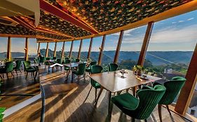 Hotel e Restaurante GIRATÓRIO RF Vision - A melhor vista 360 de Gramado